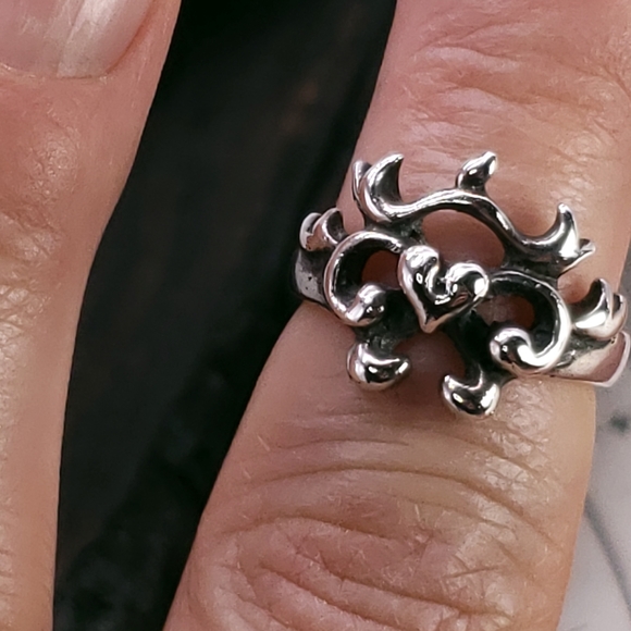 Artisan Hand Made Sterling Flame Heart Ring - Picture 3 of 13